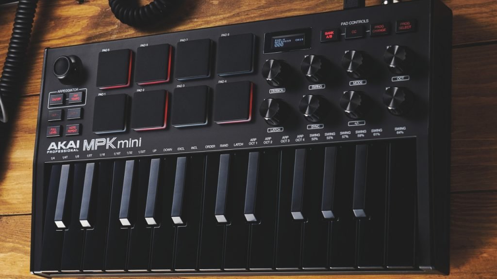 Paino Computer Interface 5 Best MIDI Interfaces for Piano Recording in 2025 - Piano Solved